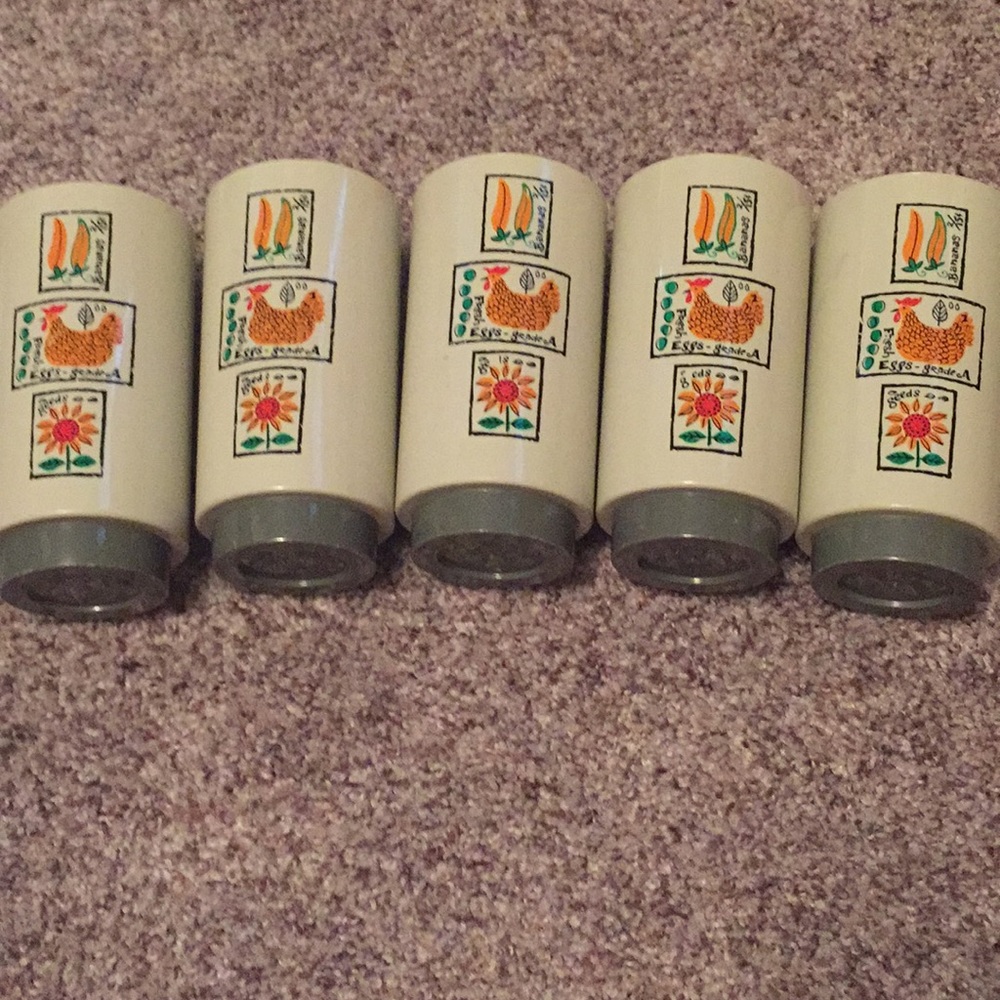 Set of 5 Vintage Chicken Cups